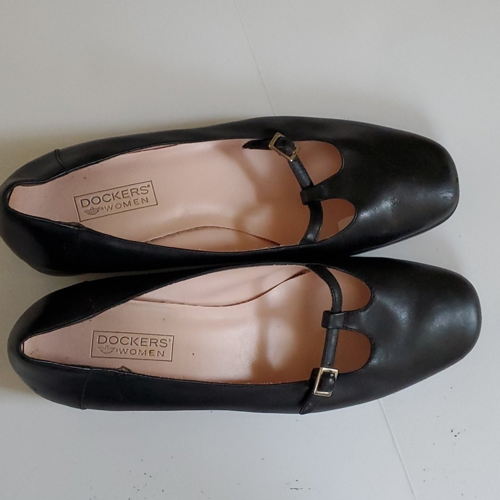 Docker women's shoes size 8
